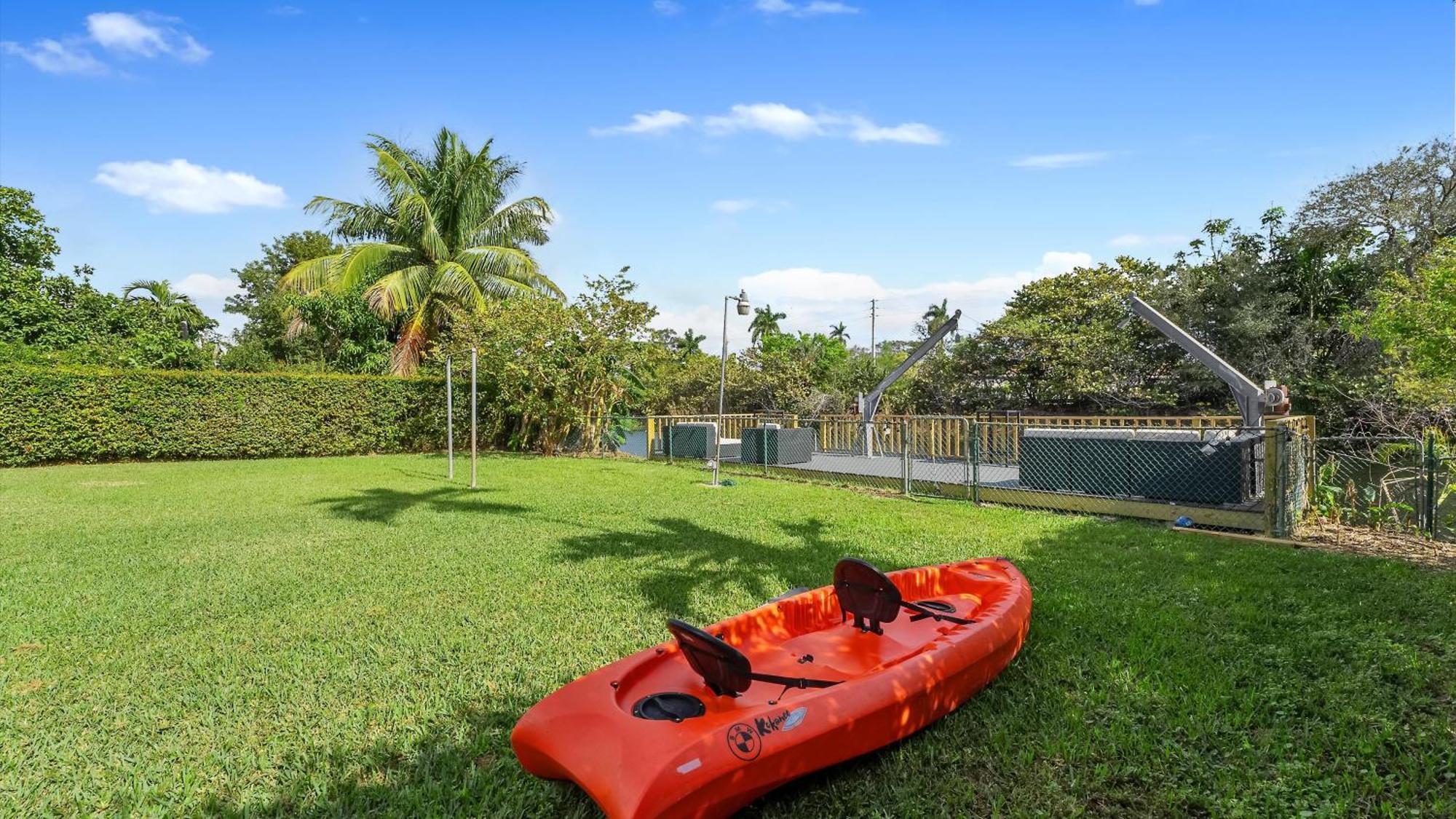 Vila Luxury Miami Waterfront Retreat With Private Dock Golden Glades Exteriér fotografie